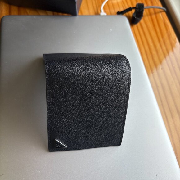 Prada wallet (AUTHENTIC) - Picture 4 of 6